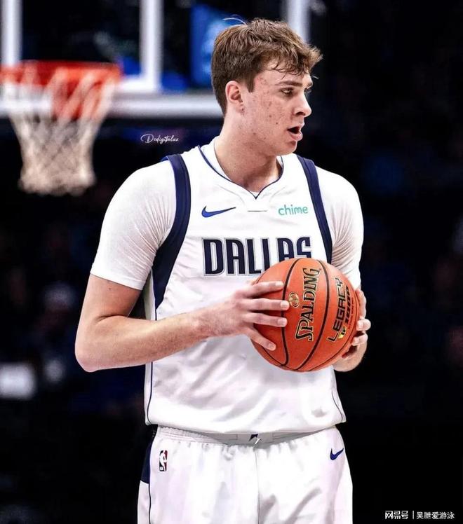 欧宝App-包含拜仁慕尼黑冲刺阶段临场应变今晚达拉斯独行侠调整名单，连对手都承认：清晨里尔队长鼓劲的词条